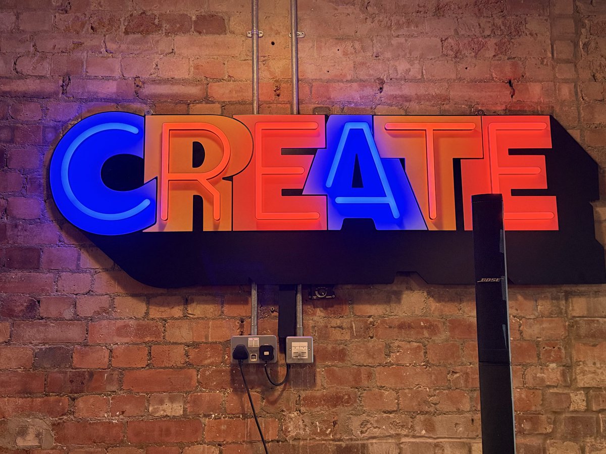 emmajboa's tweet photo. Great events and meetings at Picturehouse Create @PaulRidd @picturehouses @CentralPictureH @edfilmfest https://t.co/r1islI6NyQ