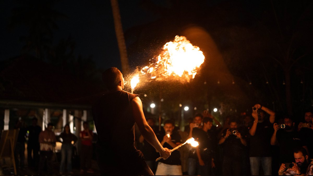 pixelwithme's tweet image. Kochi, you were special 

We hosted the #XiaomiInnerCircle Meet, #RuleTheNight Edition with our amazing fans, and it turned into something truly memorable.

Giving our community a hands-on night photography experience, something I personally love made this project really close to