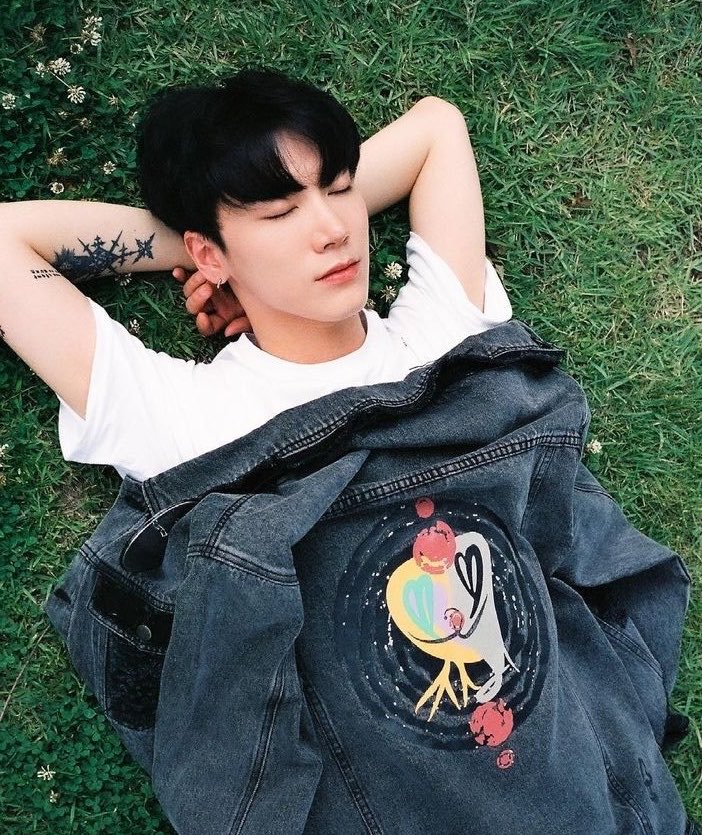 this takes me back to his tenxrepresent self photoshoot