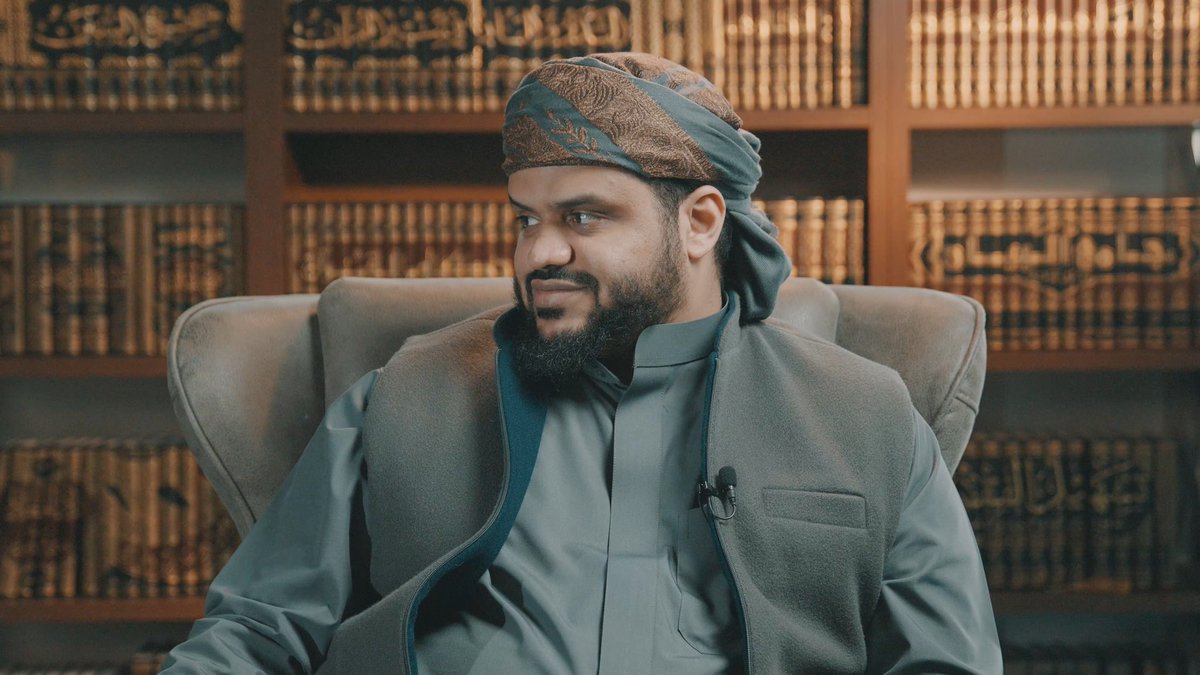 tabbrizi's tweet photo. هم كثر جدًا والحمد لله.

لكن لهذا الرجل على العقل والقلب أفضال لا يجازيه عني بها إلا الله تعالى وحده وأسأله تعالى أن يجازيه خير ما جزى معلم خير في عافيته وصحته وبدنه ودنياه وآخرته وكل ما يحبه من خير. https://t.co/8PilHd7w0G