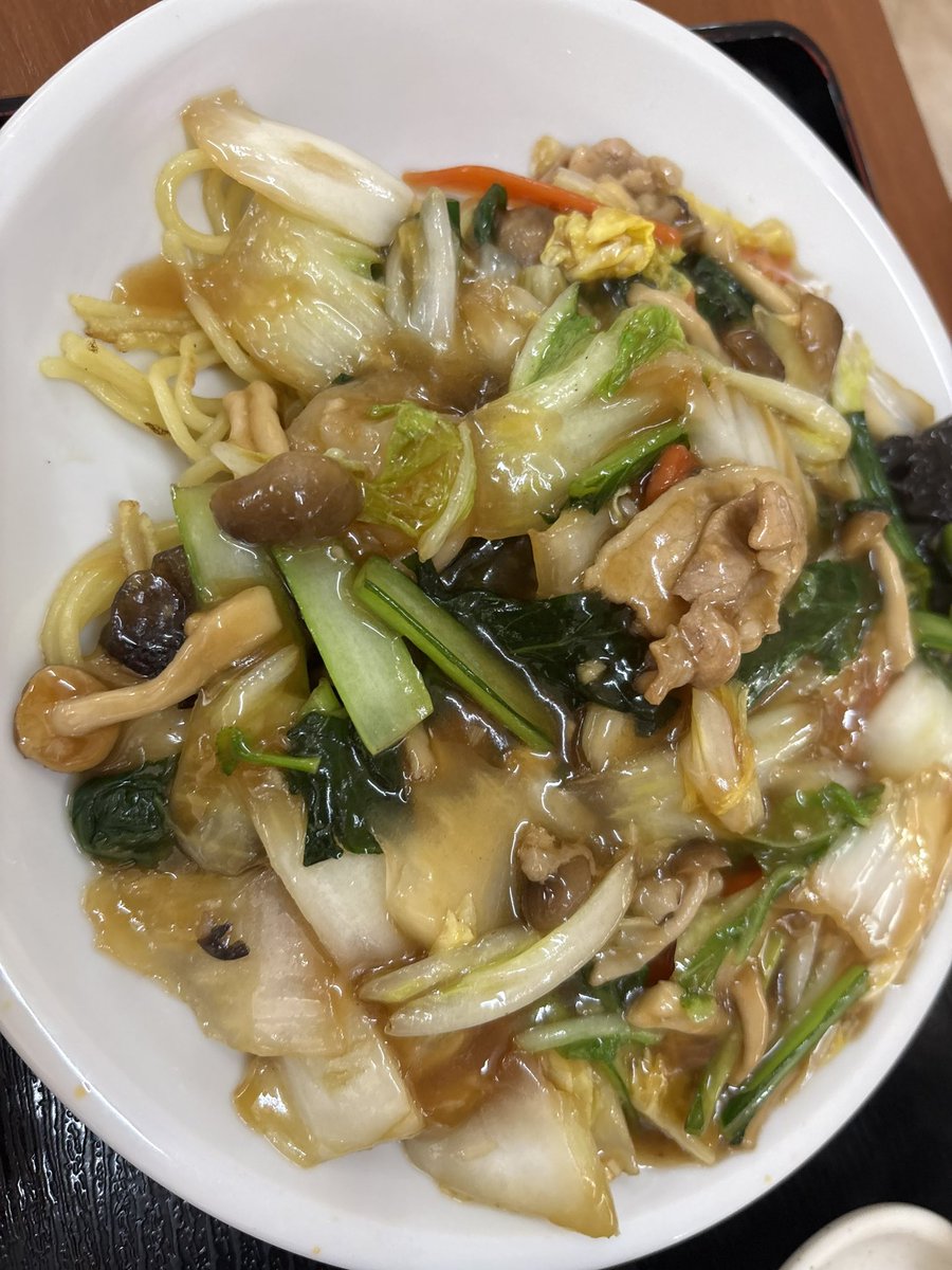 楽香園
台湾ラーメン
豚肉と木耳炒め

五目あんかけ焼きそばが素敵なのだ。。。

腹ﾊﾟﾝ