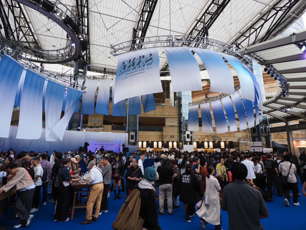 ktakemaru's tweet image. 来ちゃった #CRAFTSAKEWEEK #CSW #萩の鶴 #メガネ専用