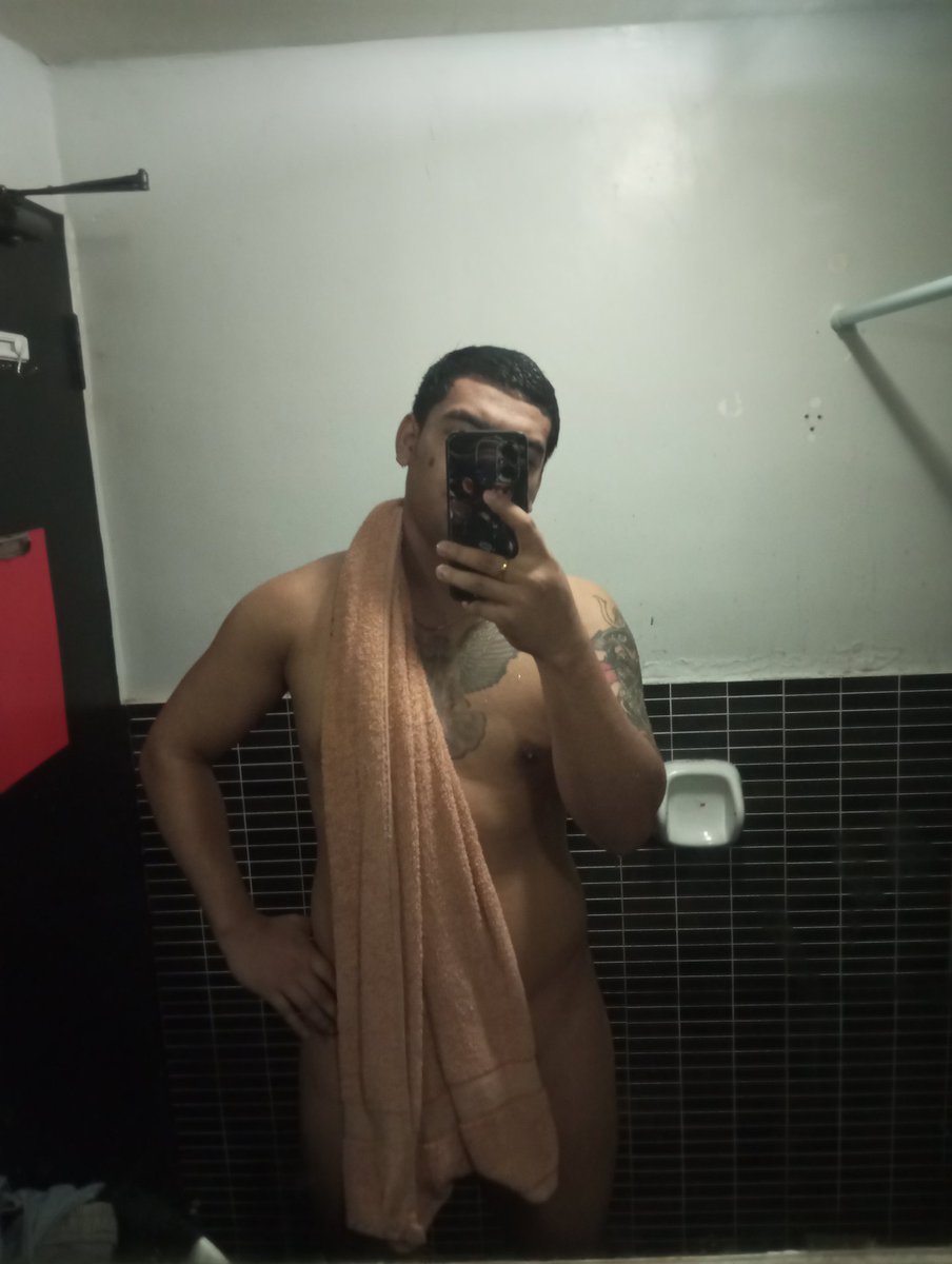 RussellGuzma22 tweet media