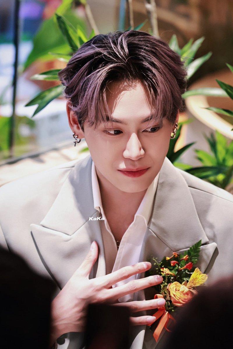 Who wouldn't love to have dinner with him?
🫠🫠🫠
<a href="/bb0un/">บุนบุ่นบุ้นบุ๊นบุ๋น Mitsuaki Akito🥦</a>

YONNY Opening ( Mountain Wild ) 
#bb0un 
#BounPrem
#YONNYxBOUN