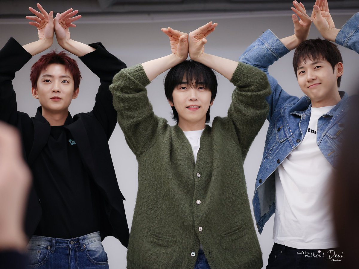 updeul's tweet image. 260418 리스닝 파티

행복하자!! 🐻🐥🐶 💚

#B1A4 #SET #가위바위보
#신우 #CNU
#산들 #삼돌 #SANDEUL
#공찬 #GONGCHAN