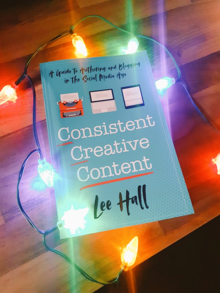 lhallwriter's tweet image. Part memoir but mostly guide book all about how I have grown on social media, sell books regularly and have found success as an indie creator in the online world. 

Link below