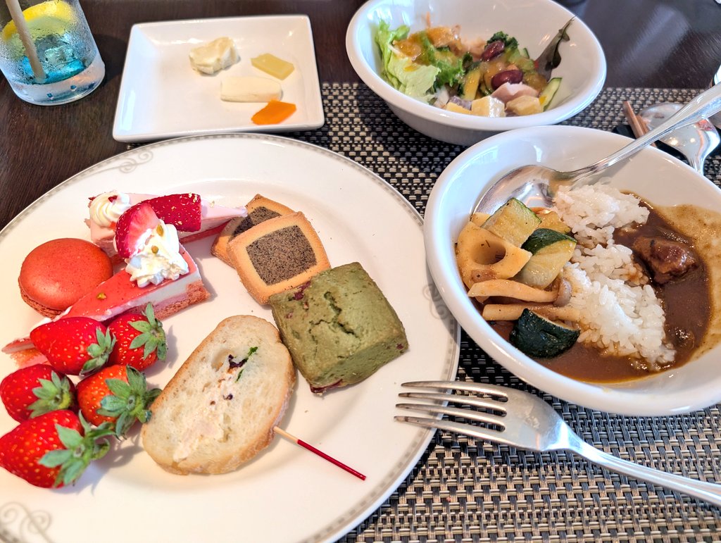 🍀︎🦐👓emi💎💧🌱 tweet media