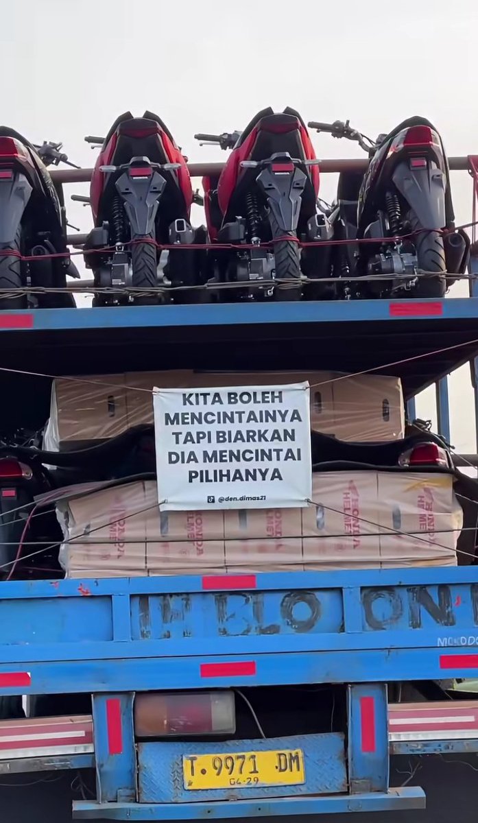 DIASINGKAN tweet media