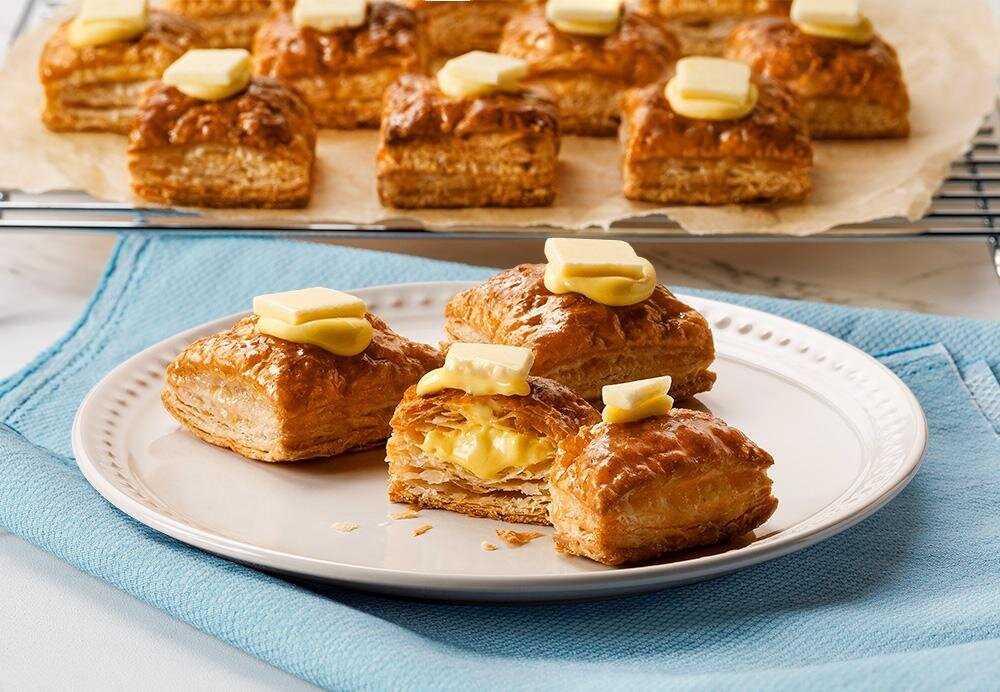 Fashion Press tweet media