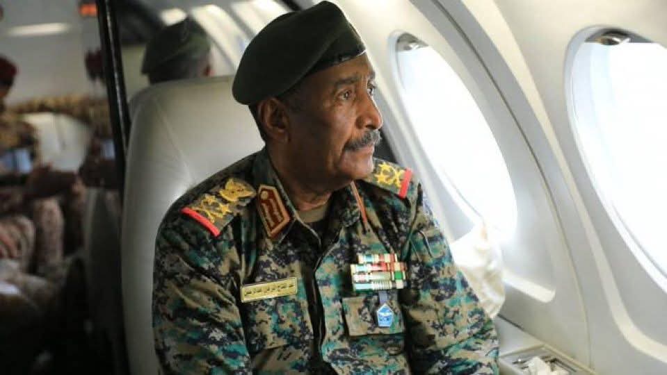 yasin123ah's tweet photo. المدرعات محاصره وهجوم عنيف عليها احتمال كبير تسقط .. القياده العامه بقائدها محاصره .. سلاح المهندسين محاصر وبياكلو كباية بليله في اليوم ..سلاح الاشاره محاصر .. بحري ساقطه بنسبه٩٠٪ ومن المستحيلات ترجع في اقل من ١٠ سنه .. امدرمان منتهيه ..الاذاعه والتلفزيون  بقت معتقلات.. الجنجو.يد علي ابواب وادي سيدنا ويسقطو كل ولاية الخرطوم و السودان.. آخر ارتكاز في محطةبشري غرب الثورات فيو ناس الهجانه وناس الجهاز هم البصدو الهجمات وباتجاه الشمال الاحتياطي المركزي .. اخر محله آمنه حديقة ماجيك لاند ..شمال الخرطوم الجنجويد في حجر العسل يعني فضل ليهم كيلومترات ويدخلو شندي يستلمو الفرقه٣ .. بالجنوب البلد ساقطه من الباقير لحدي الفرقه الاولي مدني وجنوب للشكابات وود الحداد علي مشارف سنار .. بالشرق الخياري والفاو والشبارقه  خاشين القضارف .. بالغرب من المويلح لحدي ابشي في تشاد جنجويد .. دا غير المدن الكبيره سنجه ومدني والدندر والقطينه والكاملين والحصاحيصا ورفاعه وجبل مويه وجنوب الدمازين .... 
بكري الجاك قال الجيش ماعيب يستسلم زي اليابان، والنور حمد قال الجنجو.يد مابطلعو من البيوت هم احتلوها يطلعو كيف؟ والجيش ماعندو قوه يطلعهم ..عشان كدا القاعدين في مصر خليكم قبلكم البلد انتهت..
متين جيش كرري يلاقي جيش المهندسين وجيش الكدرو يلاقي الاشاره ويتحرك يفك حصار القياده ويلاقي جيش المدرعات .. متين تتحرر الفرقه الاولي مدني والفرقه 17 سنجه وتتحرر الاذاعه ومصفاة الجيلي والقصر الجمهوري والسوق العربي ... 
دي كانت ايام من الماضي واحلام كانت  واتحققت بفضل الله ثم عزيمة الرجال .. الناس الشايفين رجوع الفرق والحاميات والالويه الفاشر ونيالا والضعين وزالنجي الناس الشايفين تحرير دارفور وغرب كردفان مستحيل يراجعو كتاب القوات المسلحه والقوات النظاميه ويراجع دفاتر الشعب القوي  ... ويشكر الله
 نصر من الله وفتح قريب، وربنا ينصر جيشنا وهو يستبسل ف كل ارجاء الوطن 🇸🇩  !!
#الذكرى_الثالثة_حرب_الكرامة
15/4/2023
#نصر_من_الله_وفتح_قريب
#بن_زايد_يسلح_الجنجويد 
#mbzarmsrsf 
#الأمارات_تقتل_السودانيين 
#uae_kills_sudanes