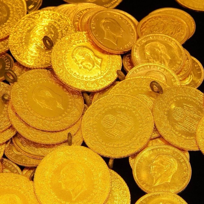 hooflinesinker's tweet photo. Gram altın 7.000 TL'nin üzerine çıktı.

#gramaltın #brent #hürmüzbogazı https://t.co/i2F8qfPyas