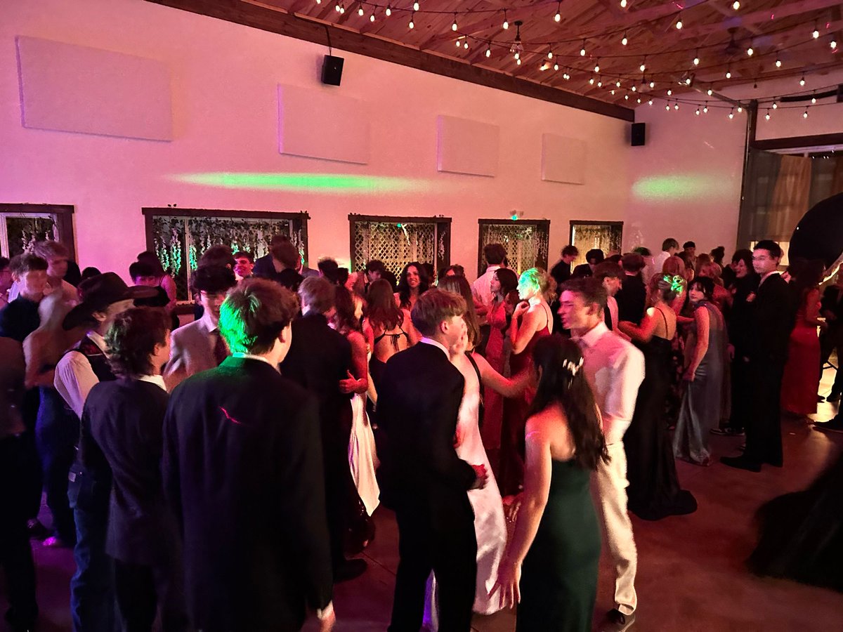 LyonsLionsCO's tweet photo. Here’s another prom in the books—full of energy, laughter, dancing, and students making memories to last a lifetime. Huge shoutout to our JR student council and an incredible group of parents for creating an unforgettable after prom experience for everyone! #smallANDmighty 💙💙 https://t.co/0FgV1Z0kAS