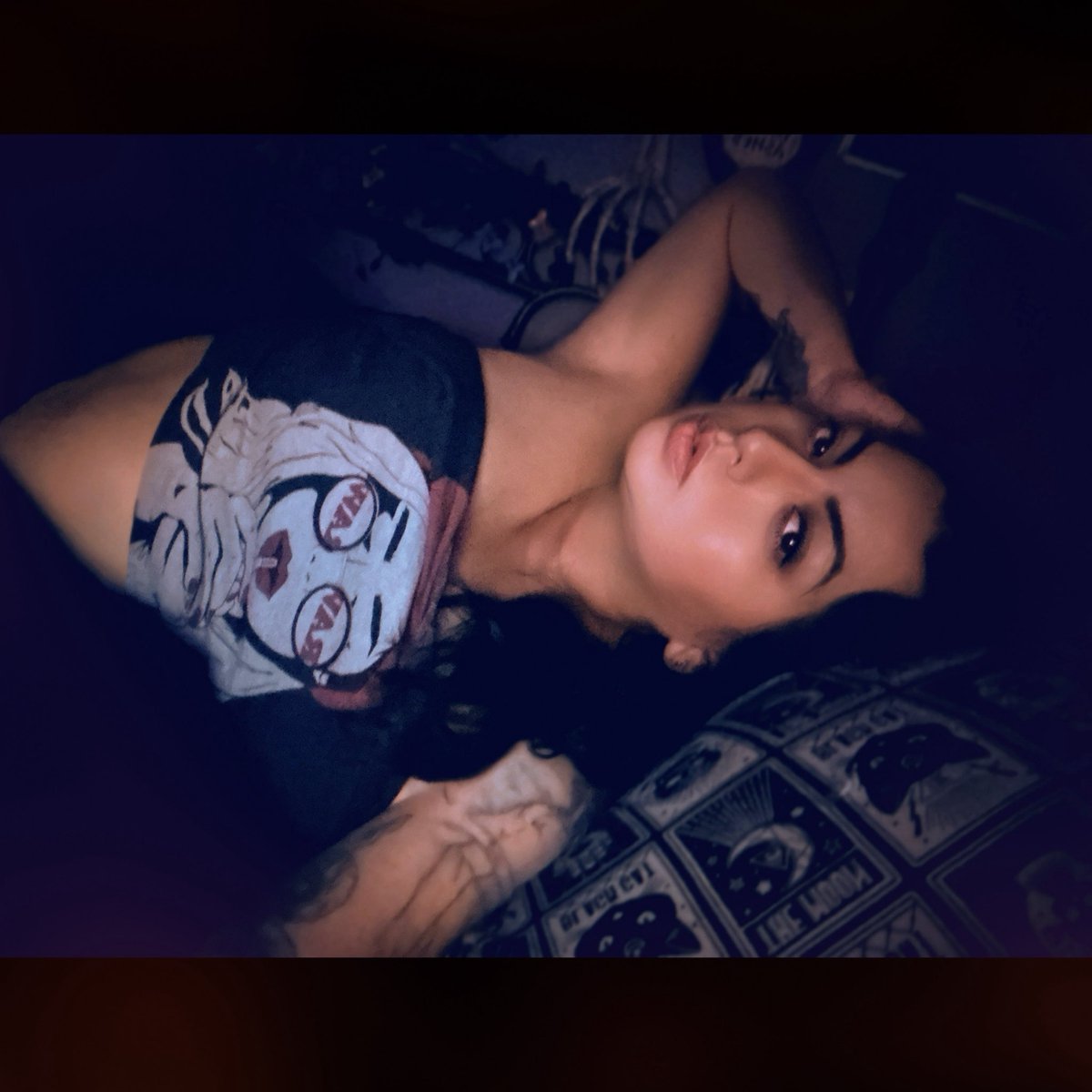 👑Ash Rose tweet media