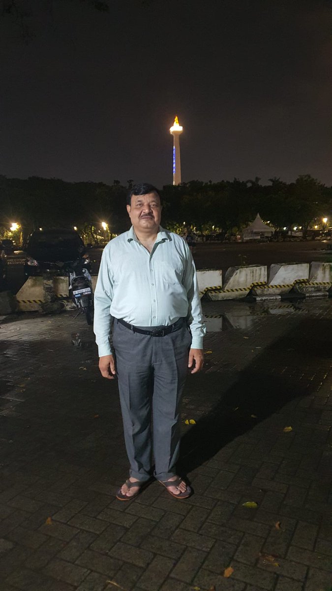manojpatairiya's tweet photo. A perfect thrill of a day tour in Jakarta Indonesia! Monas monument at City Centre, National Library nearby, Aloha beach in North, Angke Sunter River running by, local markets, habitations on go, goddes Seeta of Ramayan, dinner in Dewata hotel, a complete joy of exploring Jakarta https://t.co/QzIKnAUlmh