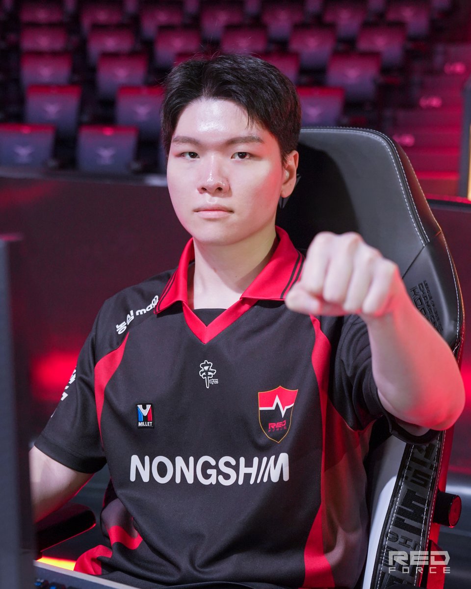 NS RedForce tweet media