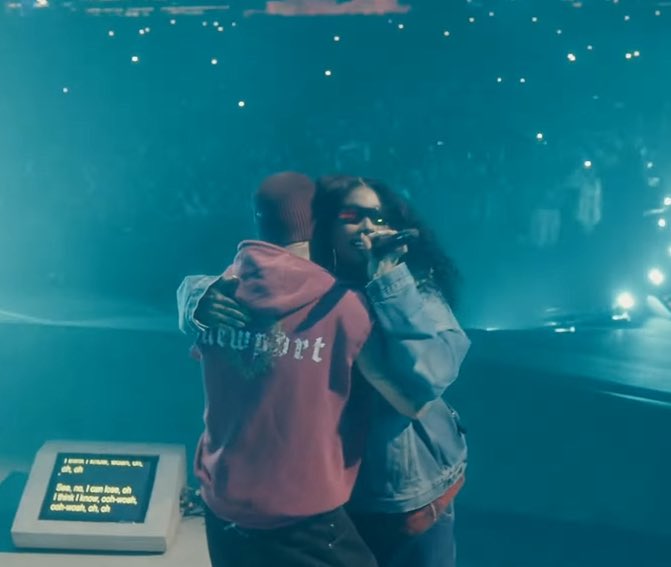 Justin Bieber’s Coachella headlining setlist (Weekend 2):

All I CAN TAKE
Speed Demon 
First Place 
Go Baby 
Butterflies  
Lyin’
Walking Away 
All The Way 
405 
Too Long/Petting Zoo/I Do 
Sweet Spot w/ Sexyy Red 
Mother In You/Things You Do/Glory Voice Memo/Zuma House 
Dotted