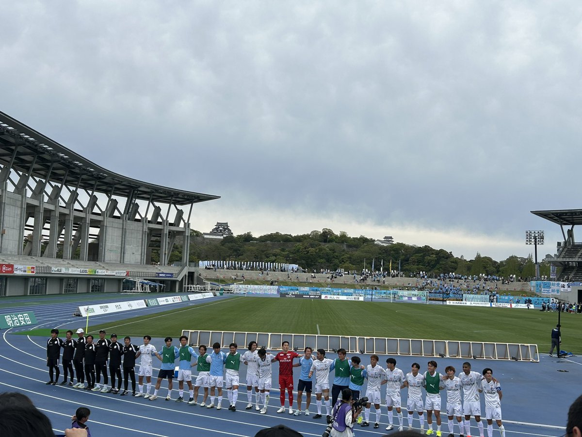 junju_i's tweet photo. やっぱさ
勝つっていいよね
さいこー！！
皆んなで勝ち取った勝利🔥
彦根駅まで前も後ろも横もトリサポ
ほんとどんだけ来てんの😂
#大分サポ滋賀遠征 https://t.co/xkf4wluyKQ