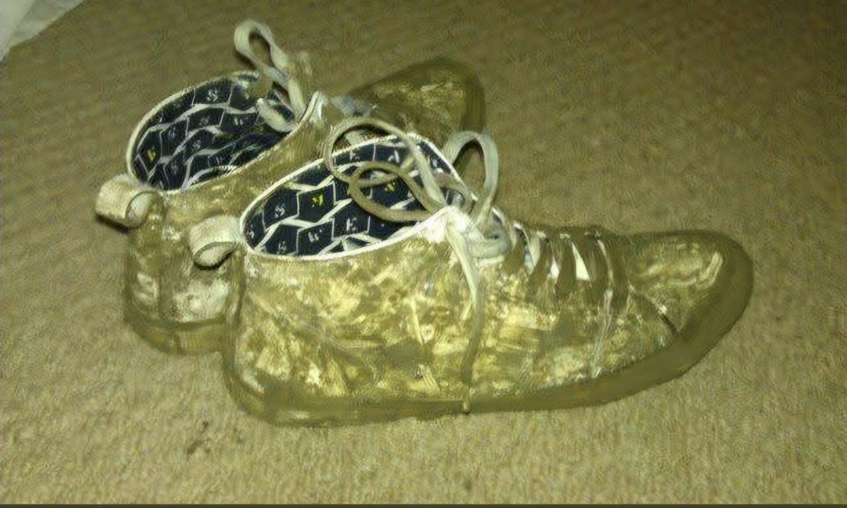 JLOW_14's tweet image. On this day, 12 years ago, I was there. Still got the mud covered boots 🙌🏼 @stoneroses @stoneroses_fans @ianbrown #heatonpark #rip #mani