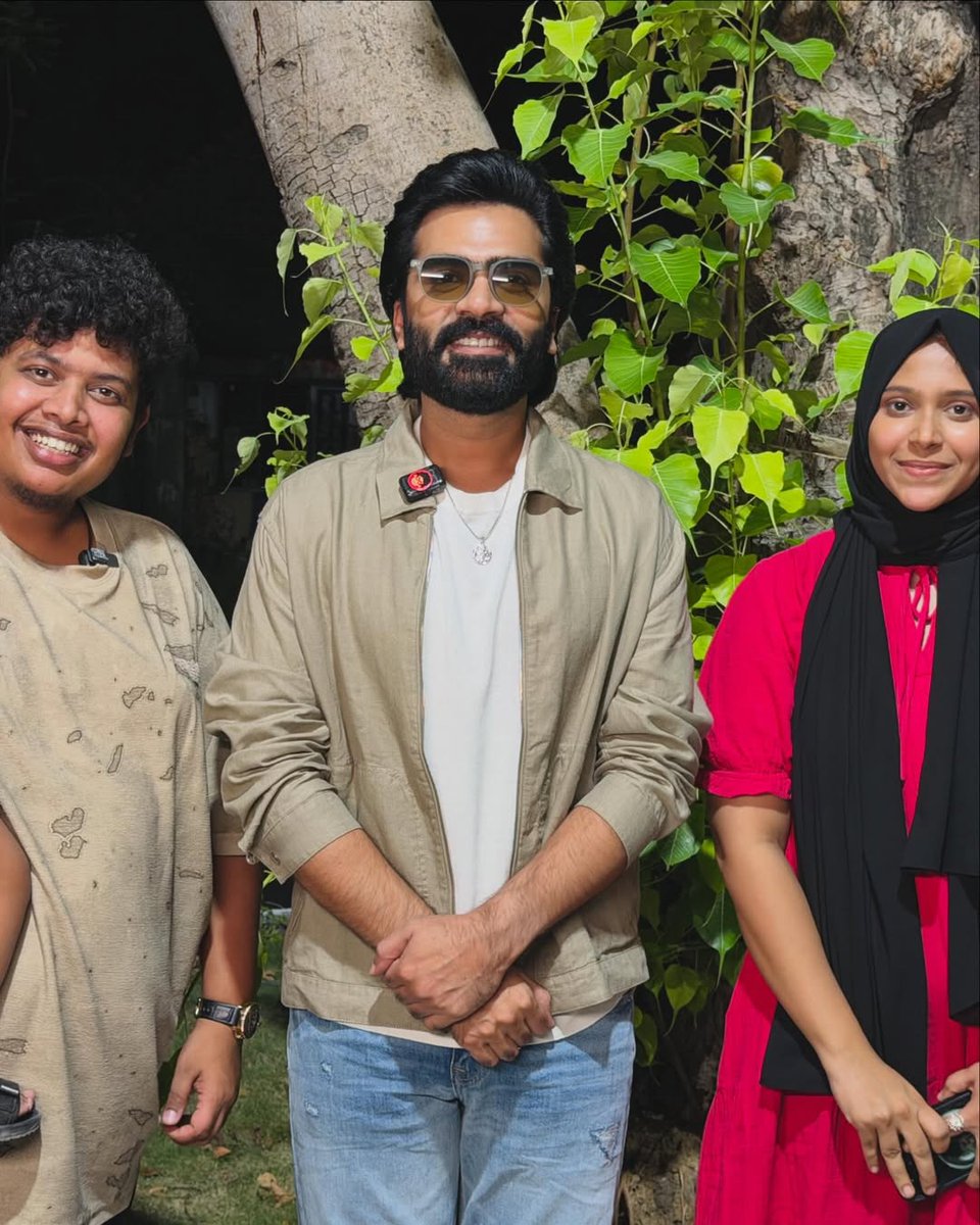 En_Uyir_STR's tweet photo. Atman @SilambarasanTR_ , has wished @md_irfan10 on his 3000th video.

Thalaivan and Ifa Irfan’s photo is the cutest on the internet today.

▶️ https://t.co/lQIvRTKvLV

#SilambarasanTR #Arasan https://t.co/85pcyGVejf