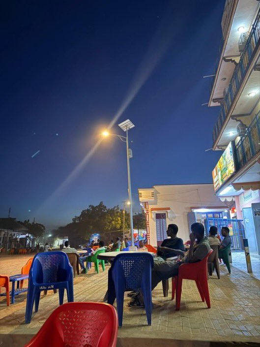 M.M. Dhoore tweet media