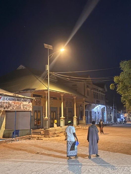 M.M. Dhoore tweet media