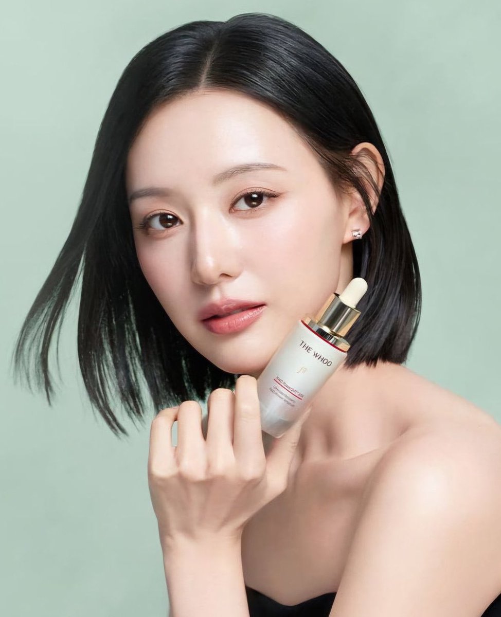 더후 김지원 매번 느끼는거지만 
이정도면 모델 얼굴 자랑 하는거 맞다니까 ,,
감사해요 진짜 🤍