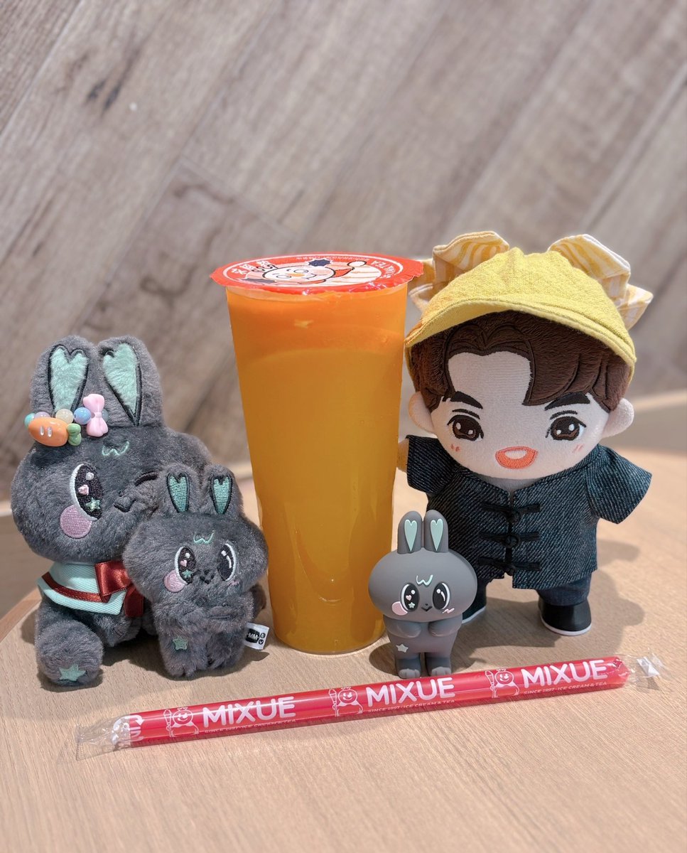 はるこ tweet media