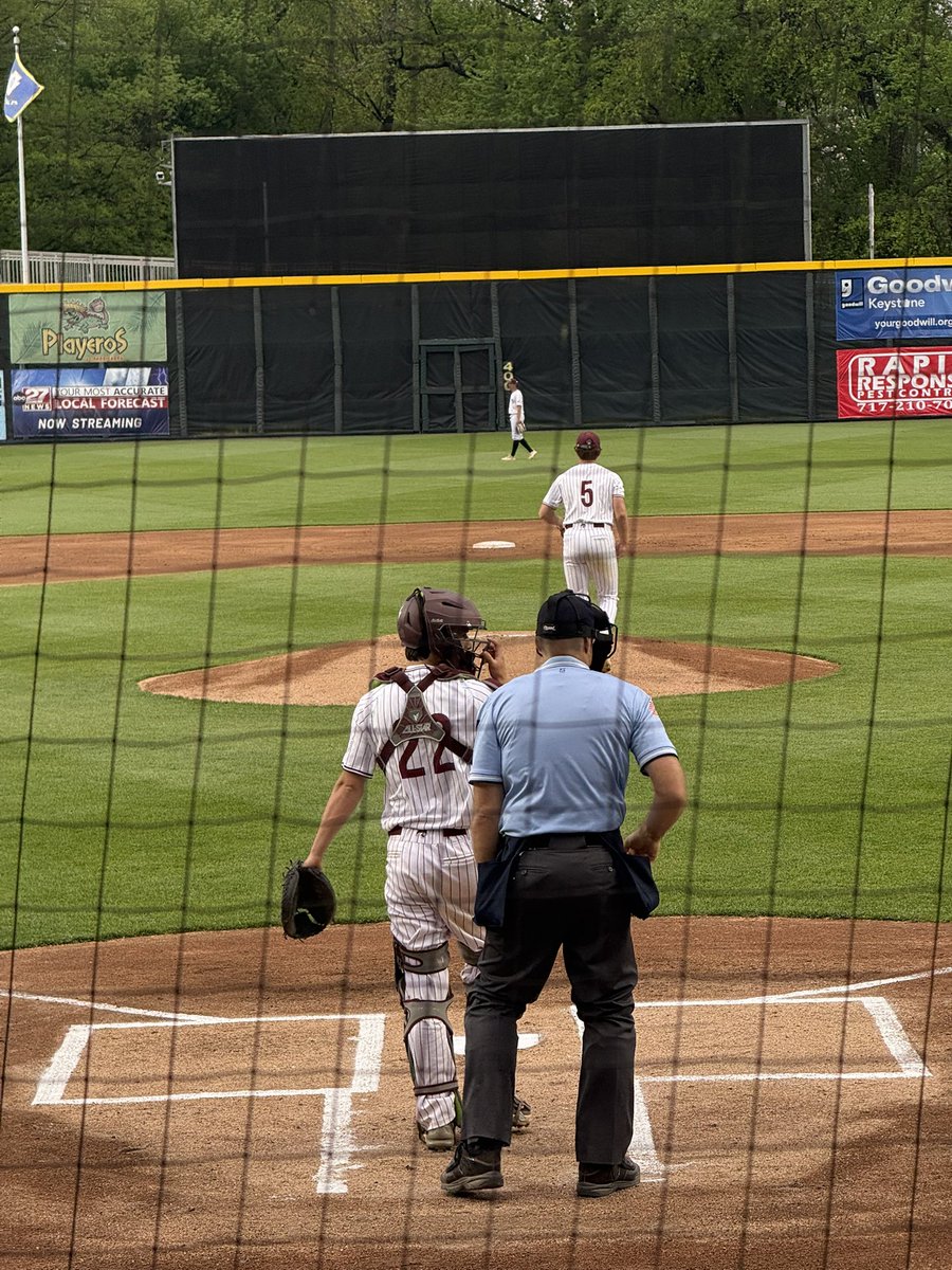 ives ★ tweet media