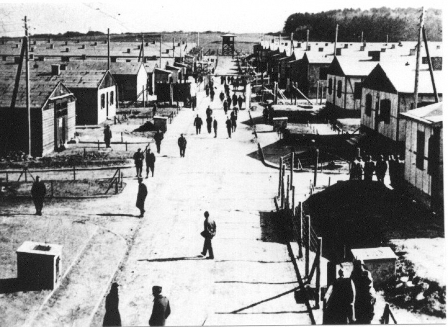 amoka478's tweet photo. #GegenDasVergessen

Das STALAG IX A Ziegenhain war das größte Kriegsgefangenenlager auf dem Gebiet des heutigen Bundeslandes Hessen.

Bis 1945 wurden im STALAG IX A Kriegsgefangene unterschiedlicher Nationen interniert:

Zunächst Polen und Franzosen... https://t.co/C1hFChhW79