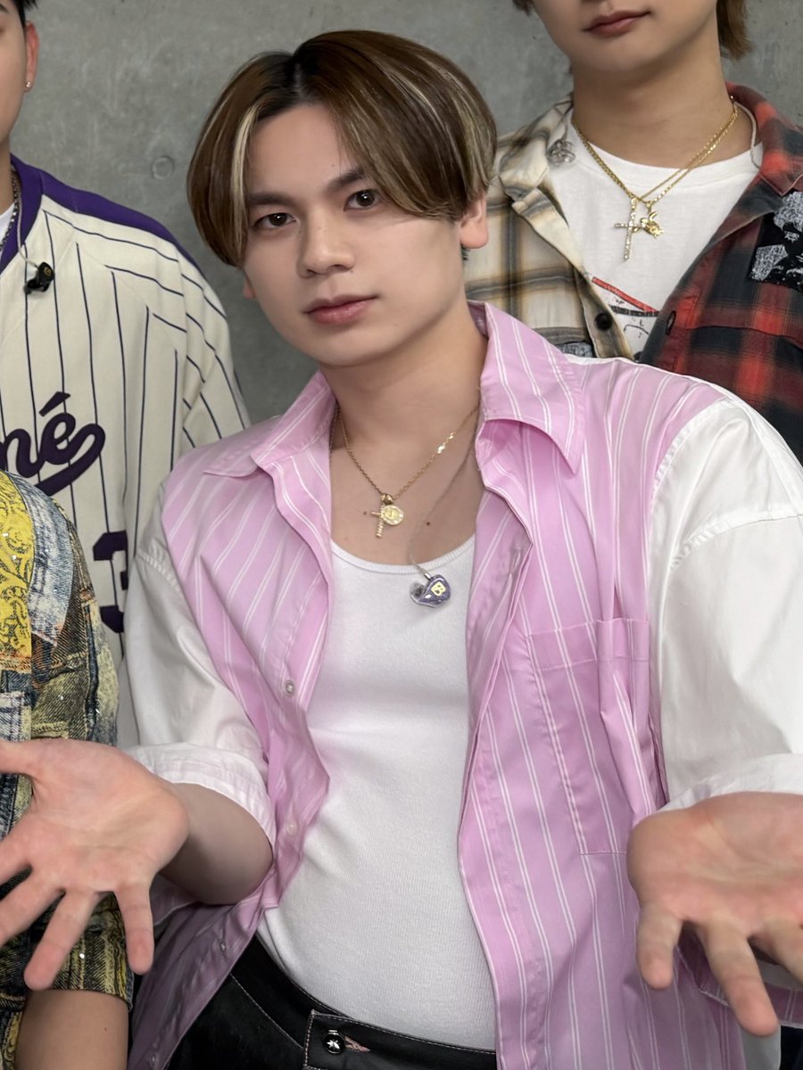 𝖠𝖨 🐧🎁 tweet media