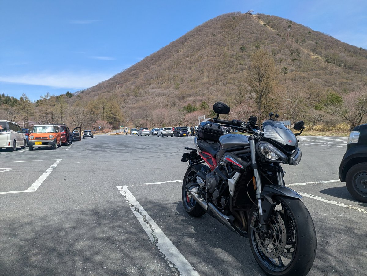 Yaxtusyi's tweet photo. 赤城山、榛名山ツーリング。
今日は暑かった🫠 https://t.co/eDbHODVUgT