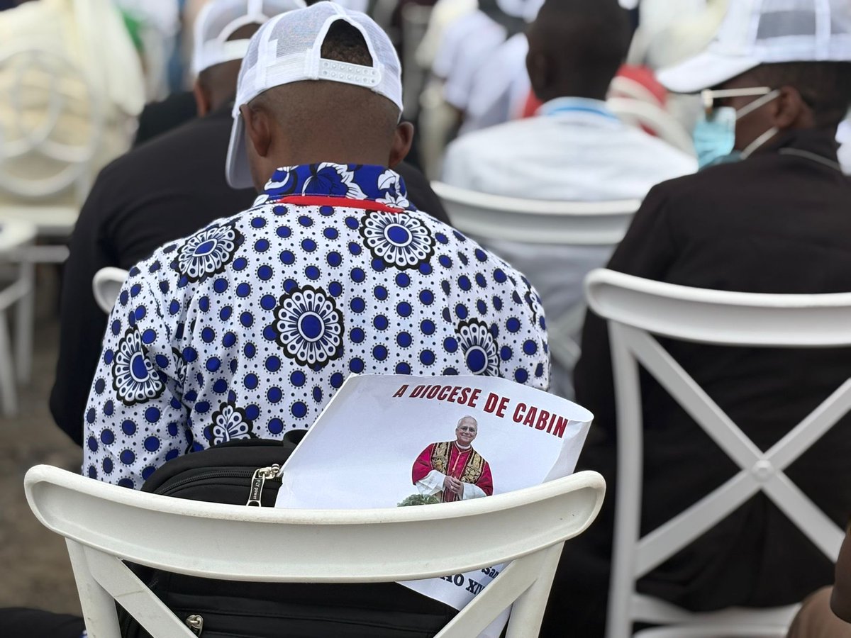 vaticannews_fr's tweet image. Des dizaines de milliers de fidèles attendent le #Pape Léon XIV qui célèbrera la messe ce matin sur l’esplanade de Kilamba, à 30km de Luanda. #VoyageApostolique #Angola