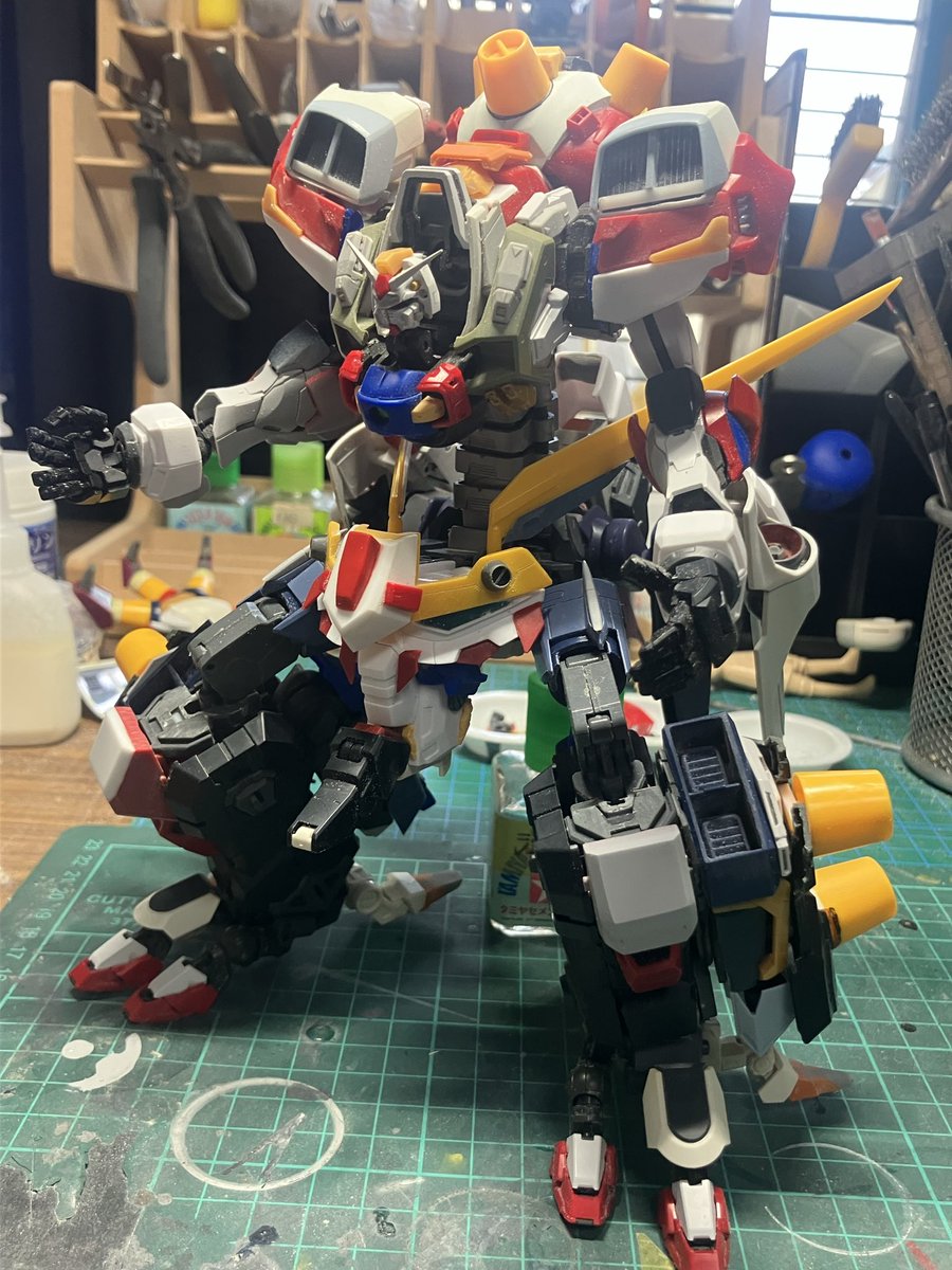 〆さば tweet media