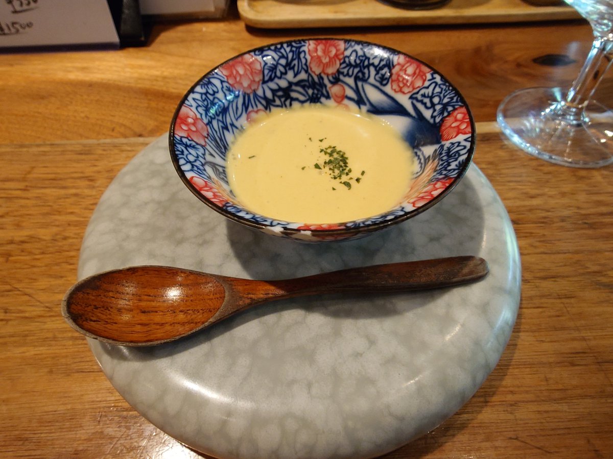 ね こにゃん♪ tweet media