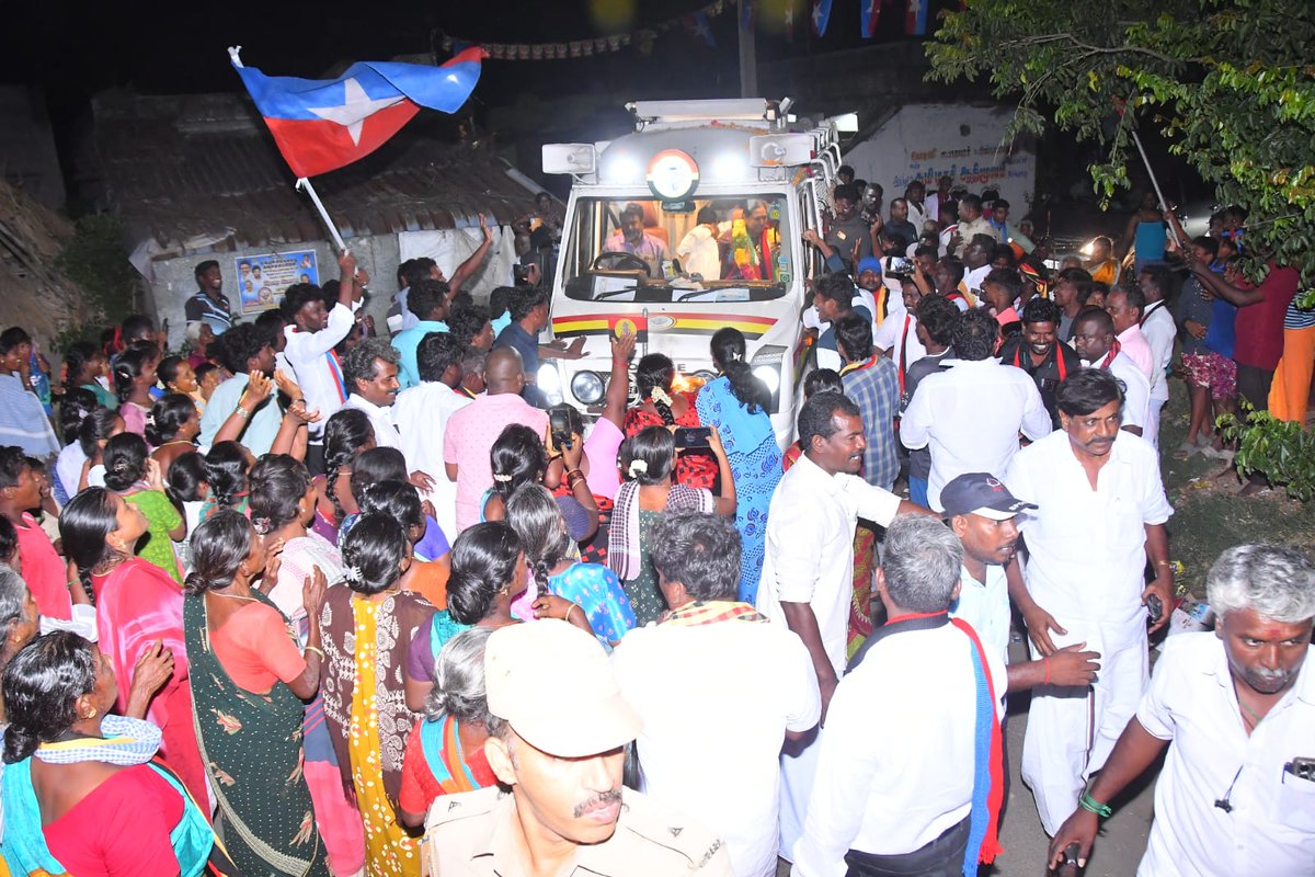 PremallathaDmdk's tweet photo. விருதாச்சலத்தில் கேப்டனின் குரலாக நான்,உங்கள் அண்ணியார் எப்போதும் உங்களுக்காக, உங்களுடன்! 

கேப்டனின் கனவுகளை நனவாக்க,
முரசு சின்னத்தை தேர்வு செய்யுங்கள் 🥁

தேர்தல் நாள் :23-04-2026

#CaptainPath #premalathavijayakanth #DMDK #Election2026 #virudhachalam https://t.co/3qnzvEtQ6v