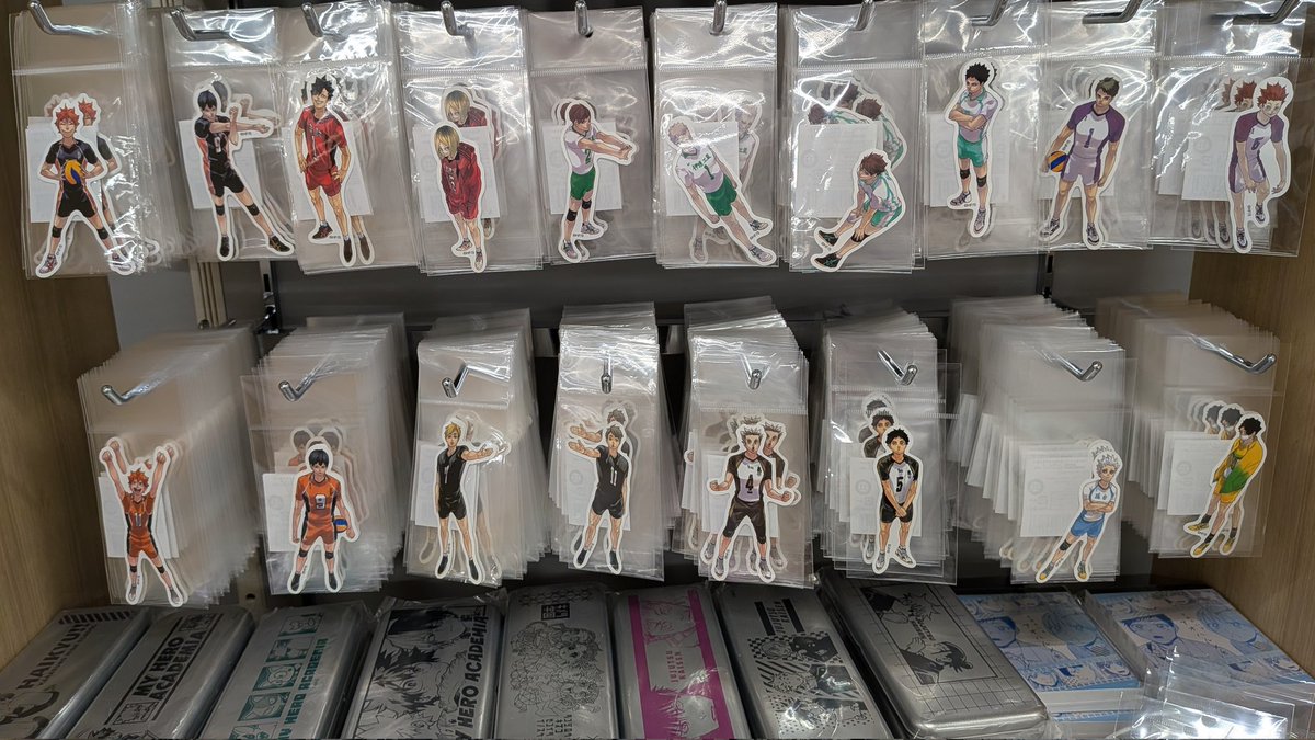 THEジャンプショップにステッカー商品がたくさんあった！