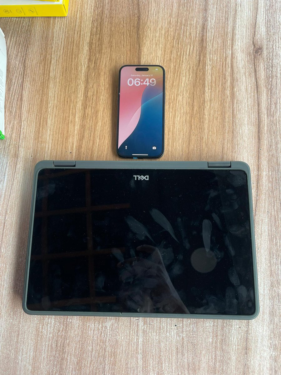 Val Gadgets tweet media