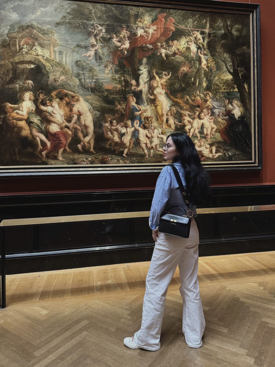 потужна кицька-чорнушка tweet media