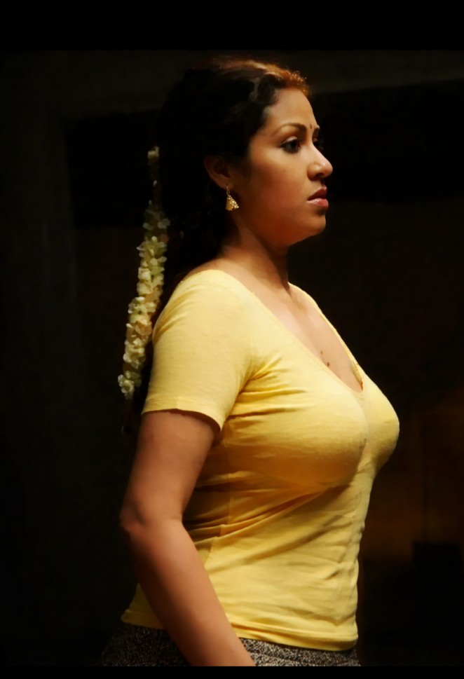 காமம் பழகு tweet media