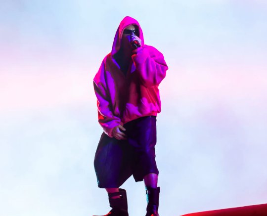 About Music tweet media