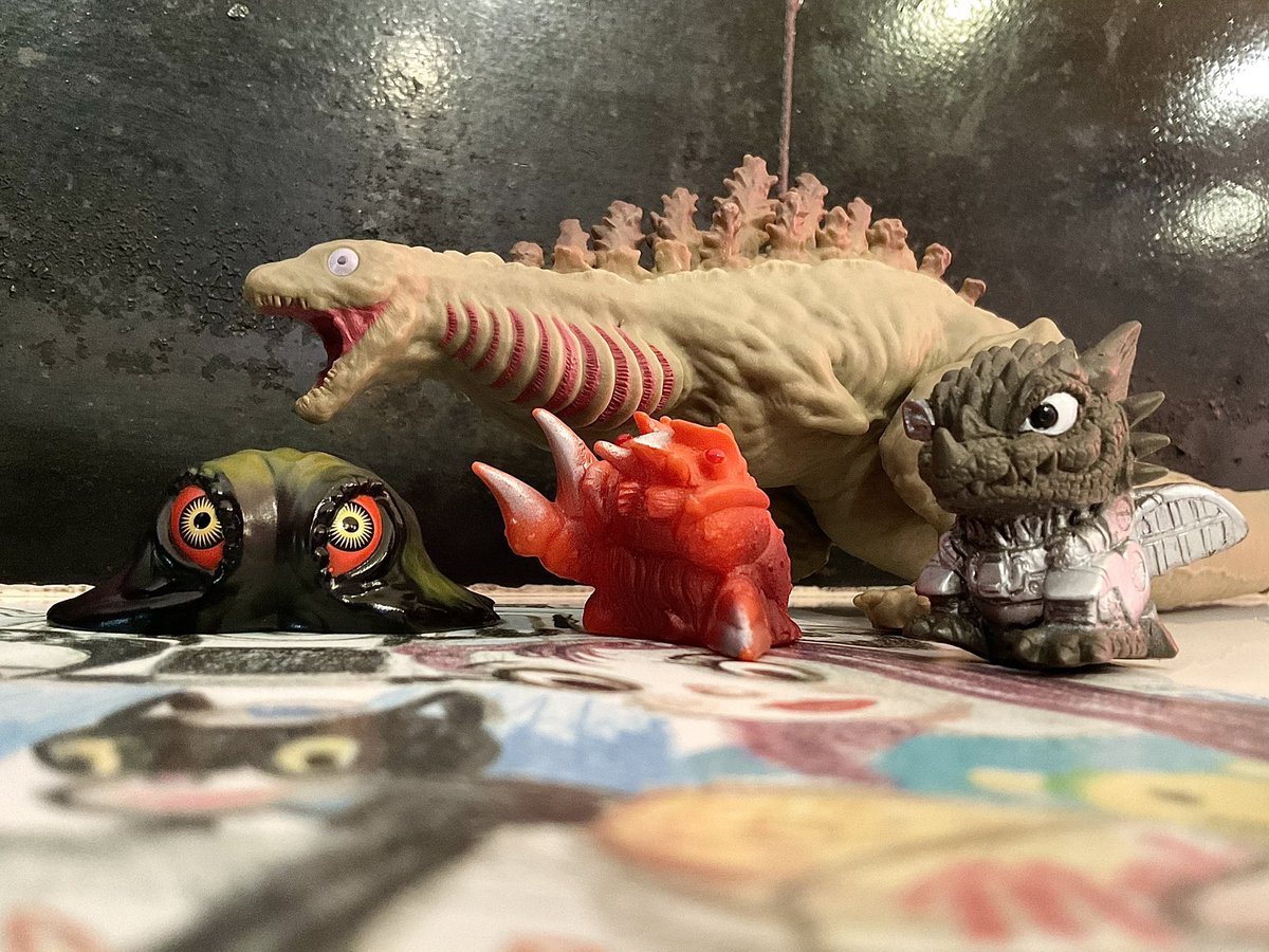 Shons_Toys's tweet image. Had a wonderful day at the Boba Bear x Godzilla popup event in K-town today :) #ShonsToys #kaiju #godzilla