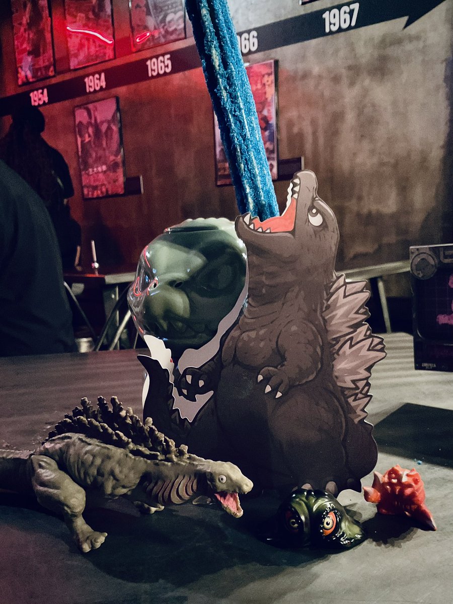 Shons_Toys's tweet image. Had a wonderful day at the Boba Bear x Godzilla popup event in K-town today :) #ShonsToys #kaiju #godzilla