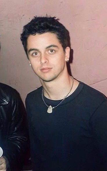 daily billie joe armstrong tweet media