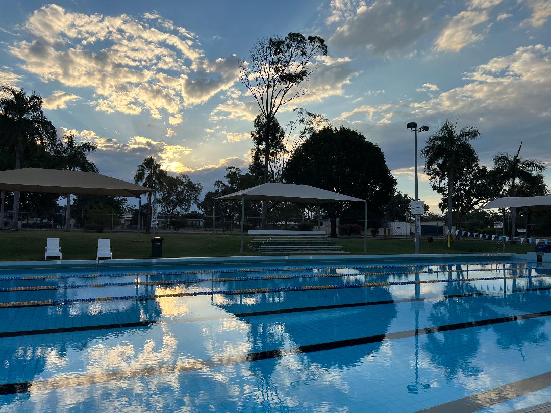 LindaMDuffy's tweet image. If there’s any doubt winter is upon us, the empty pool settles it: only me, water cool at twenty-something degrees - yet I remember London, same month nearing summer, fifteen degrees, busy lido, and realise comfort is relative.

#30Words365 #Doubt #AmWriting #WritingCommunity