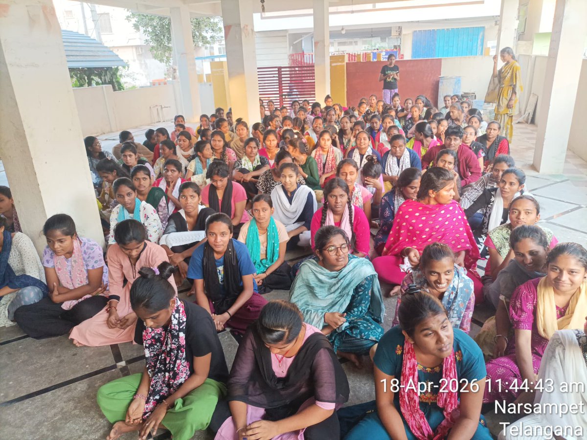 she_teams's tweet image. Conducted #Awareness Programme at #BC HOSTEL #NARSAMPETA. In which 130 Members of Students were participated. We explained the following topics what is #sheteam,how it Works how it is useful for them #child abuse,#TSafe App,Child #helpline No.1098 etc...