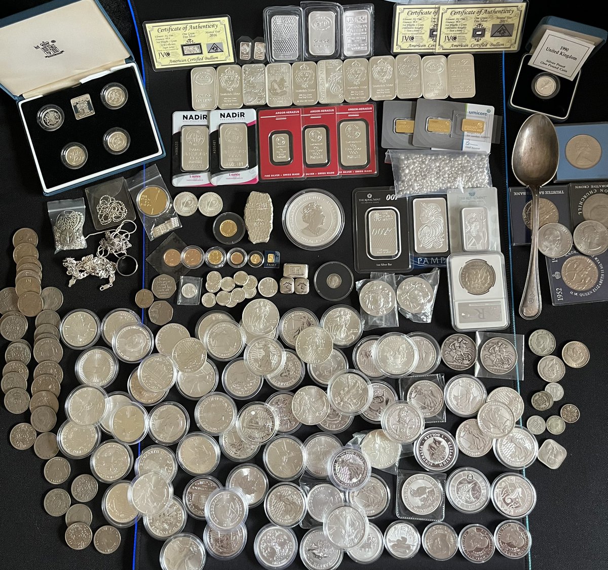 TheSilverLion1's tweet image. What’s in your stack ? #Silver #Gold