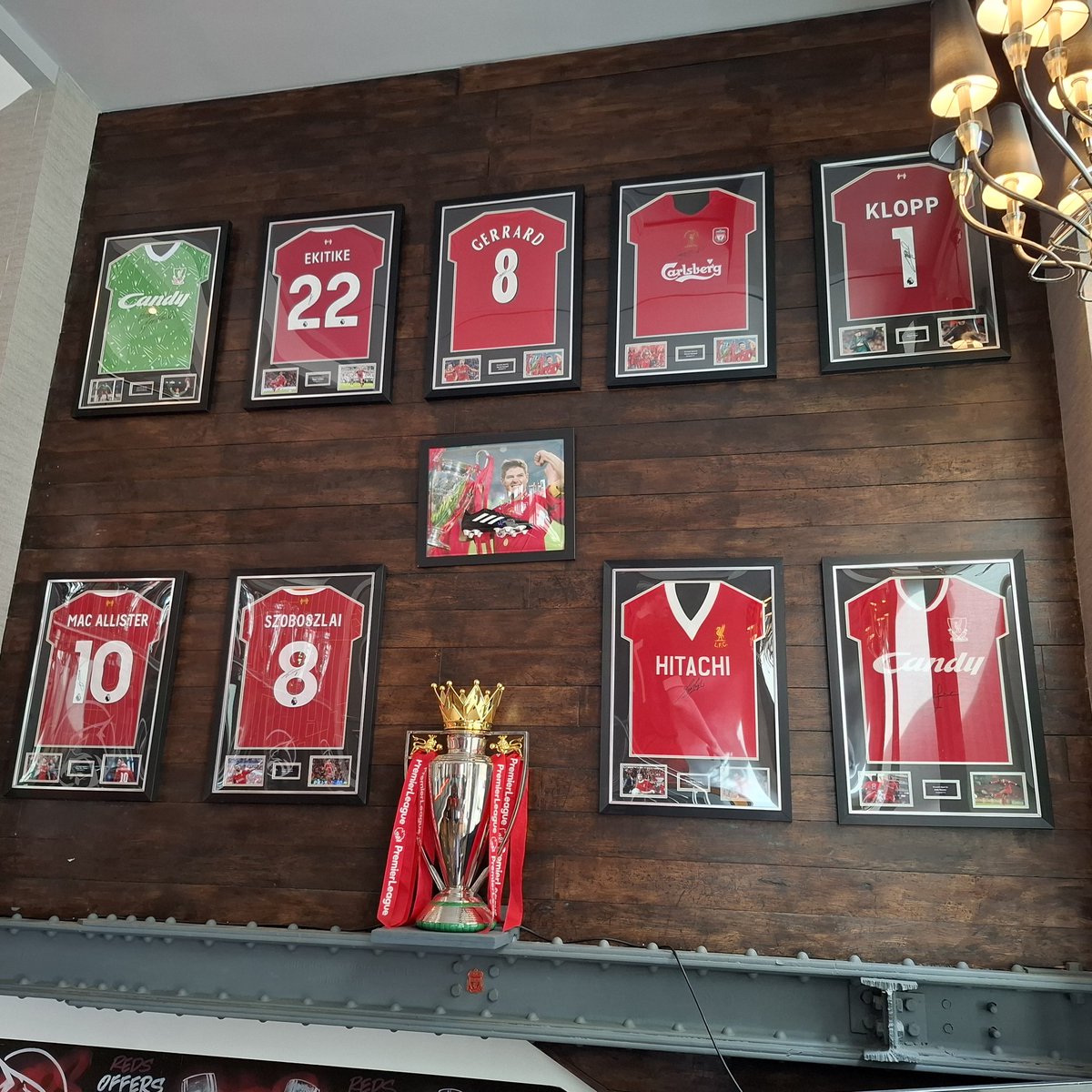 hugh-jarrs*🇩🇪💔 YNWA. LFC & BVB This means more tweet media