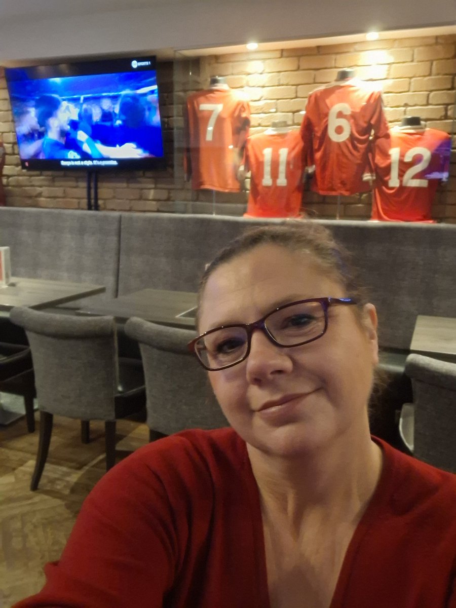 hugh-jarrs*🇩🇪💔 YNWA. LFC & BVB This means more tweet media