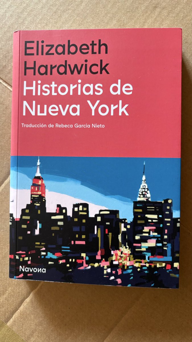 Pere19571's tweet photo. Libros, ¿libres? Llibres https://t.co/l3qYj4I6OE