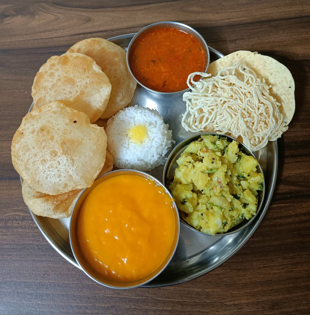 🇺🇲: sleeping pills

🇮🇳: